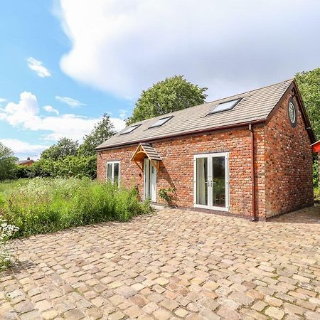 The Stables Vila Frodsham Exterior foto